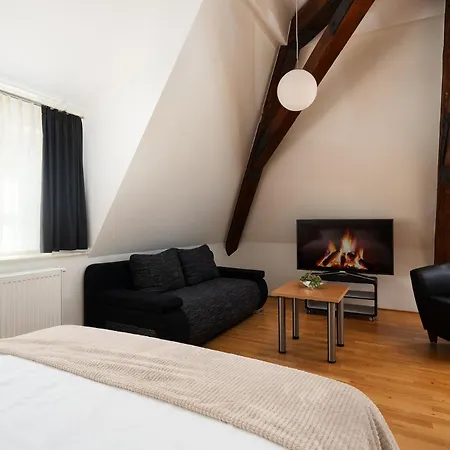 Campuszwei Komfortable Doppelzimmer & Mit Kueche Zentral In Ideal Fuer Business & Langzeitaufenthalte 24h Check In Bis 14 Jahre Uebernachten Kostenlos 酒店