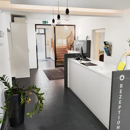 Campuszwei Komfortable Doppelzimmer & Mit Kueche Zentral In Ideal Fuer Business & Langzeitaufenthalte 24h Check In Bis 14 Jahre Uebernachten Kostenlos 3* Λούντβιχσμπουργκ